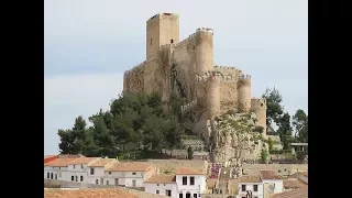 Places to see in ( Castile La Mancha - Spain ) Castillo de Almansa