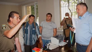 Одесская Самооборона учит судью хорошим манерам!