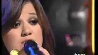 Kelly Clarkson Sober Live