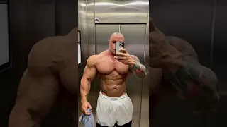 FÁBIO GIGA ! MUSCLE WORSHIP BRAZIL