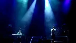Linkin Park- Pushing Me Away (Live) Projekt Revolution UK