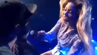 Beyonce Amazed By Singing Fan's Voice during a performance of 'Halo'