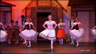 Academia Municipal de Ballet - Coppélia - Amigas de Swanilda