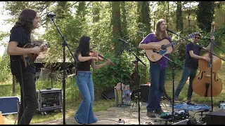 Broken Compass Bluegrass-- "All Aboard", live in Grass Valley!