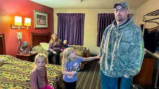 Single Dad with Four Kids Homeless in a Hotel Room
