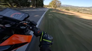 KTM duke 125 fast ride at the limit