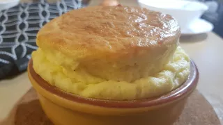 Soufflé au fromage. Très facile