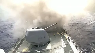 Mad minute with OTO-Melara 127mm/54 Compact naval gun in JMSDF destroyer