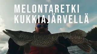 Retkeilyä ja Kalastusta Kanootilla Kukkiajärvellä | JÄTTI-HAUKI | Retkiruokaa