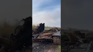 Ukraine forces destroyed a Russian T-90 battle tank