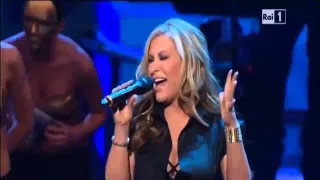 Anastacia - Left Outside Alone Live Radio City Music Hall 2011 - HD