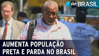 Número de brasileiros que se declaram pretos e pardos cresceu, aponta IBGE | SBT Brasil (22/07/22)