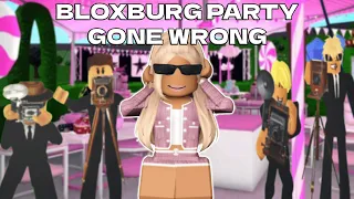 I HOSTED THE BIGGEST PARTY IN BLOXBURG (75 people showed up)