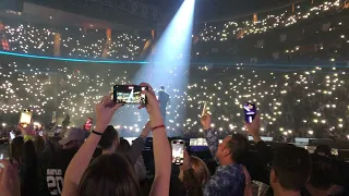 Enrique Iglesias - “Hero” Live (11/05/21 Toyota Center - Houston, TX)