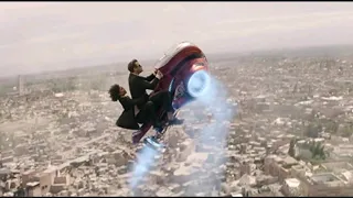 Hoverbike scene MIB: International Agent H $ M getting chased by agents from the MIB