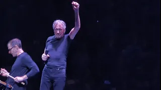 Roger Waters - "The Bar / Outside the Wall (Live)" 4K