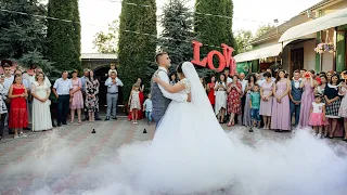 Перший танець молодят Івана та Олесі! Our first wedding dance!