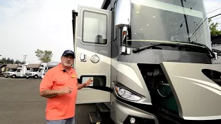 The RV Corral 2018 Tiffin Phaeton 40IH STOCK# NA1004