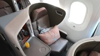 Singapore Airlines B787 Dreamliner Business Class Bali to Singapore