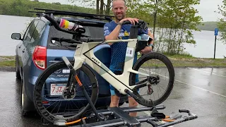 Cycling - Watch a Pro Mechanic Fix a Tubeless Ready Flat Tire