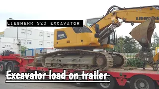 Chargement de l'excavatrice sur la remorque [liebherr 920 excavator loading on trailer 🚚]