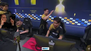 ohnePixel checking on the Mongolian stream after TheMongolz qualified to IEM Cologne 2023