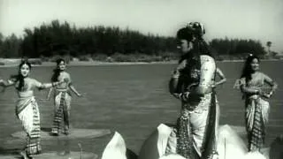Veerathirumugan - Neela Pattaadai Katti Song