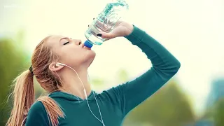 How to avoid dehydration this summer