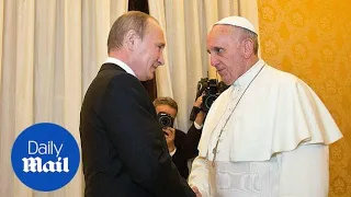 Vladimir Putin arrives in Italy and meets Pope Francis