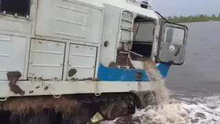 Вытащили утонувший Витязь ДТ30ПНМК с глубины 16 метров, р-н Ноябрьск(Харампур) май 2015 г.