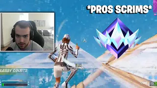Mongraal fighting NA PROS in PROS Scrims with MrSavage!