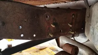 Part 3 - How to lower a 1970 F250 by flipping the rear hanger 1/2 flip..