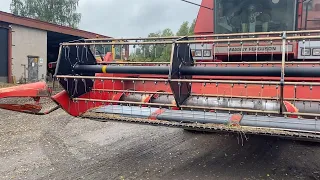 Köp Skördetröska Massey Ferguson 32 16 fot på Klaravik