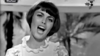 1970 Mireille Mathieu Pardonne moi ce caprice denfant   YouTube