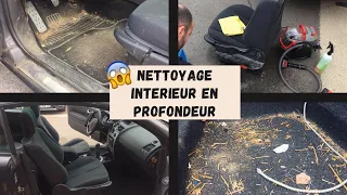 COMMENT NETTOYER EN PROFONDEUR L'INTERIEUR D'UNE VOITURE ?