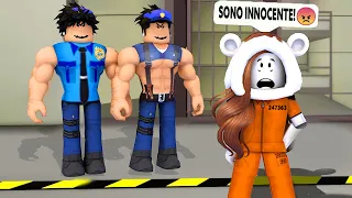 POLIZIOTTI CONTRO CRIMINALI SU BROOKHAVEN ROBLOX!