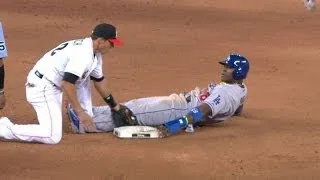 LAD@MIA: Dodgers challenge in 8th, call overturned