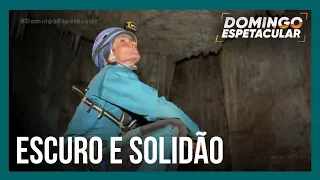 Escuro e solidão: mulher aceita desafio e passa um ano e meio isolada em caverna