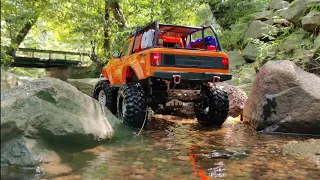 TRX4 1/10 scale RC crawling / trail run (Traxxas trx-4 sport)