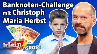 Kann Zahlengenie Jonas mehr Banknoten an Seriennummern errechnen als Christoph Maria Herbst?