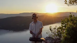 Sunset Melodic Afro House Mountain Set (Coldplay, The Weeknd, Donna Summer, Dua Lipa, Naughty Boy)