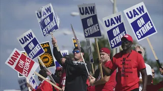 United Auto Workers on strike | In the News Now