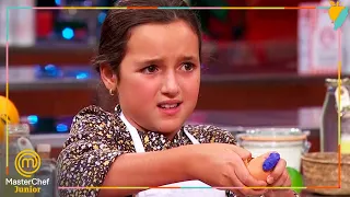 "No voy a sacar nada": Olivia DEMASIADO NERVIOSA durante la prueba | MasterChef Junior 9