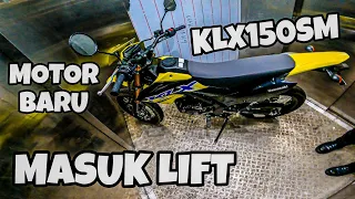 DIBELIIN MOTOR BARU KLX 150 SM SE