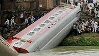 Rafiganj train accident .howrah rajdhani express derailment. full case study.