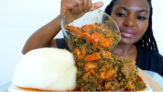 this is the best egusi soup ever, I have ever eaten. Nigerian food mukbang egusi soup with fufu