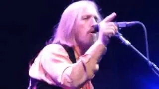 Tom Petty - I'm Not Your Steppin' Stone - Live - SAP Center, San Jose 10/05/2014