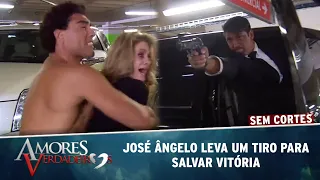 Amores Verdadeiros - José Ângelo leva um tiro para salvar Vitória (SEM CORTES)