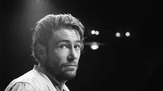 Peter O'Toole Recites       Sonnet 130 by William Shakespeare