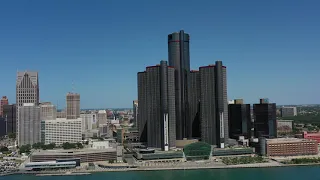 Detroit Renaissance Center Fly By